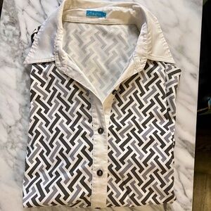 J McLaughlin stretch button up top
